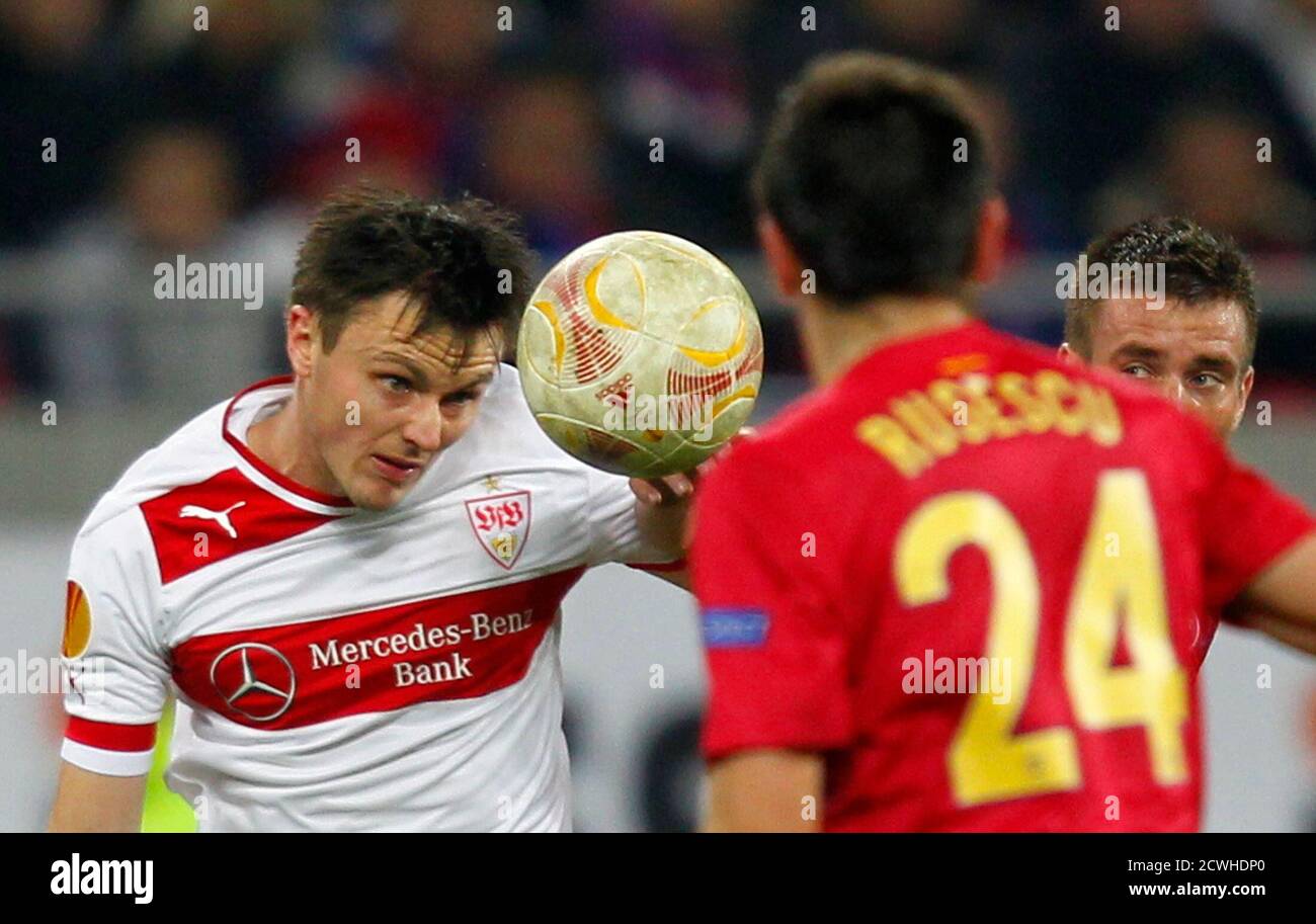 Stuttgart S William Kvist L Is Challenged By Steaua Bucharest S Raul Rusescu R During Their Europa League Group E Soccer Match At National Arena In Bucharest November 22 12 Reuters Bogdan Cristel Romania