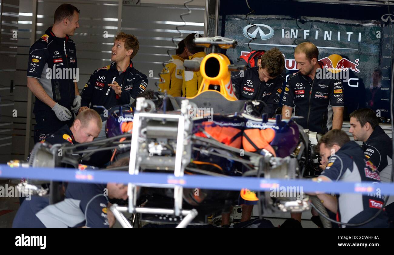 sebastian vettel back to red bull