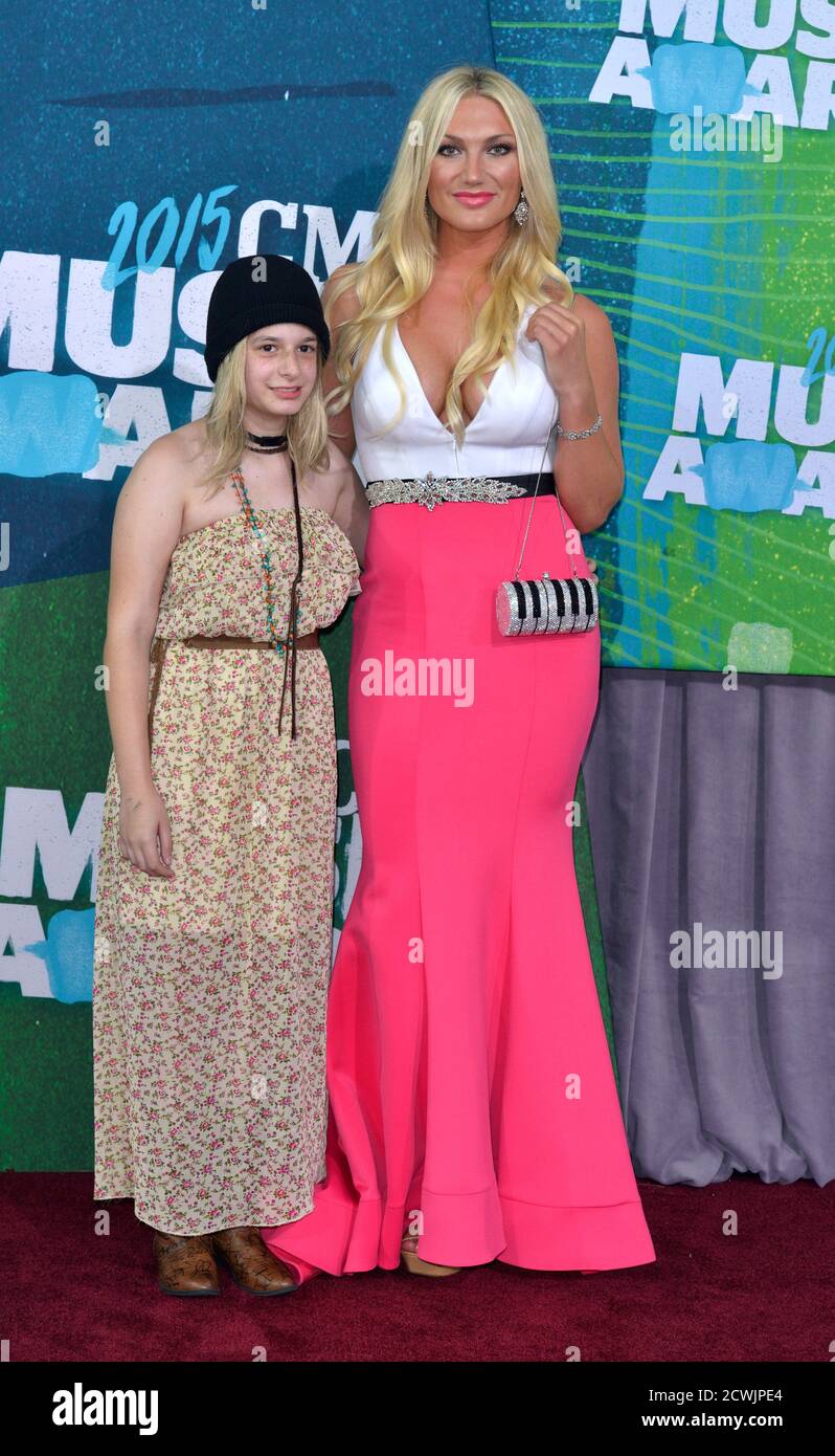 Brooke Hogan (R) and Allyson Chernenko arrive at the 2015 CMT Awards in  Nashville, Tennessee June 10, 2015. REUTERS/Eric Henderson Stock Photo -  Alamy
