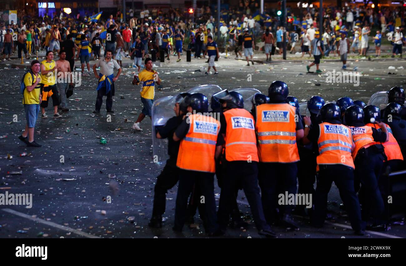 Argentine soccer team boca juniors hires stock photography and images
