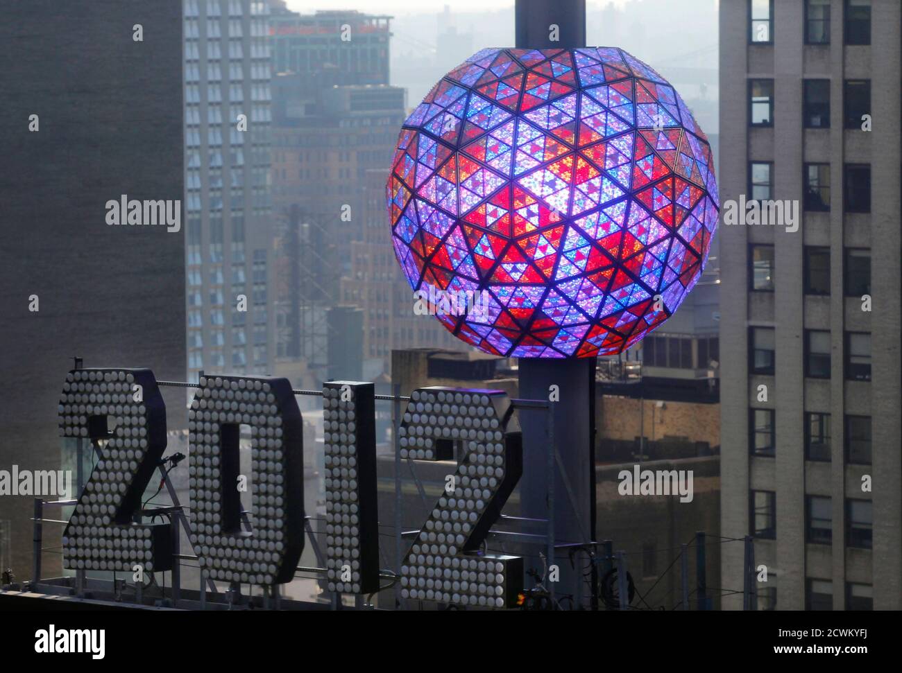 New Years Ball Weighs The New Year S Eve Ball Which Measures 12 Feet Weighs 11 875 Pounds And Is Adorned With 2 688 Waterford Crystal Triangles Of Various Sizes Is Tested Atop One Times Square In New York