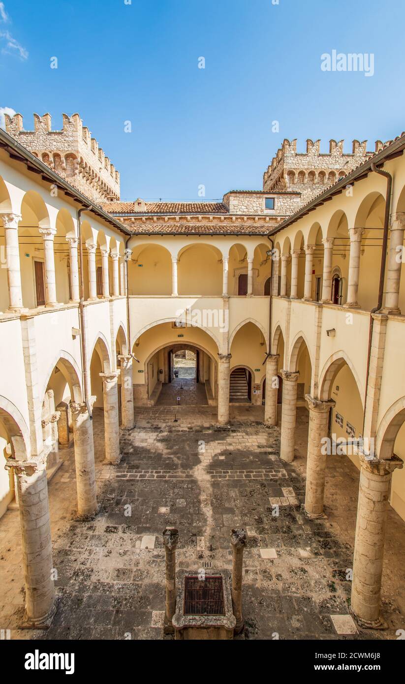 One of the most picturesque villages of the Apennine Mountains, Celano ...