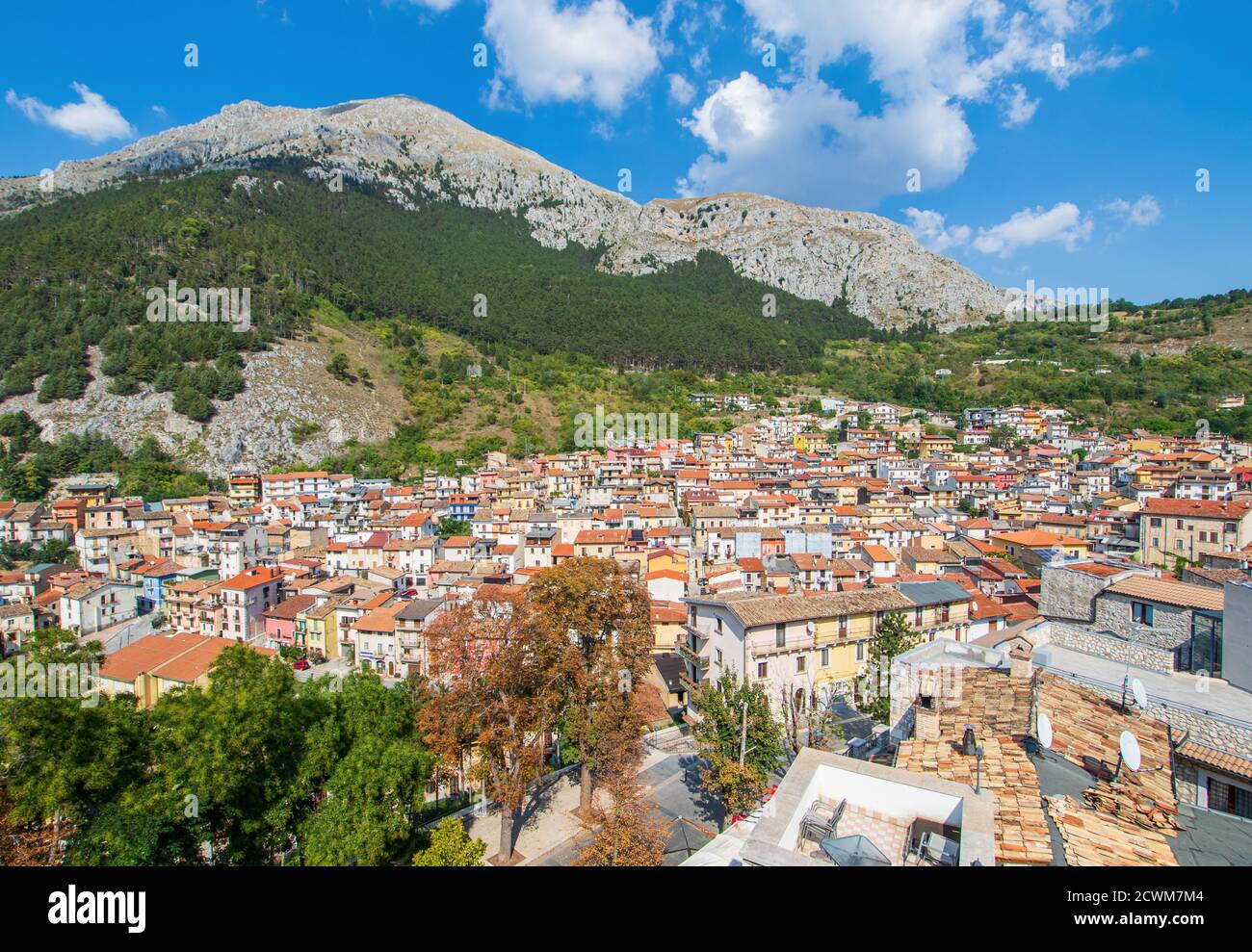 One of the most picturesque villages of the Apennine Mountains, Celano ...