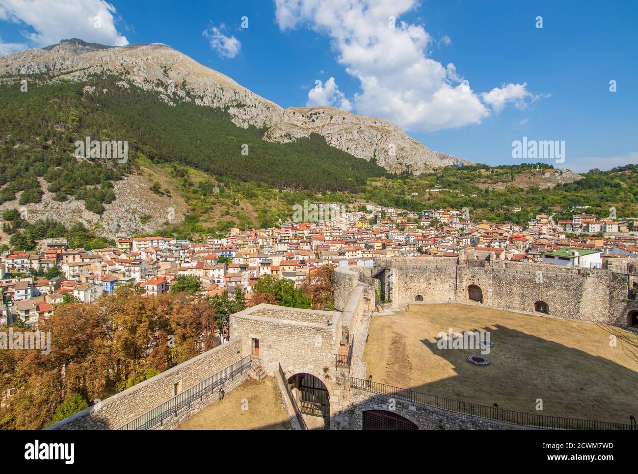 One of the most picturesque villages of the Apennine Mountains, Celano ...