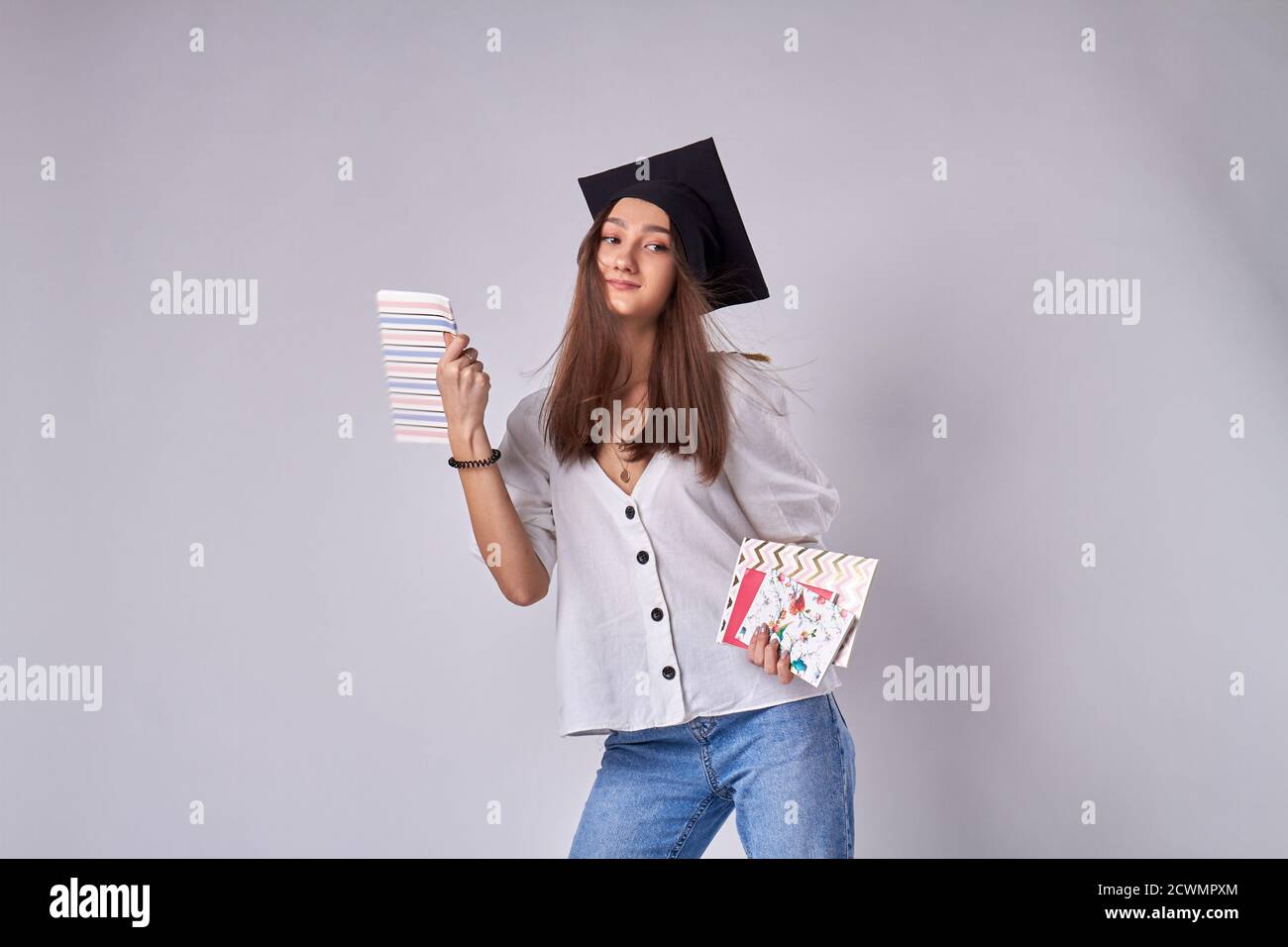 Beautiful graduate hi-res stock photography and images - Alamy