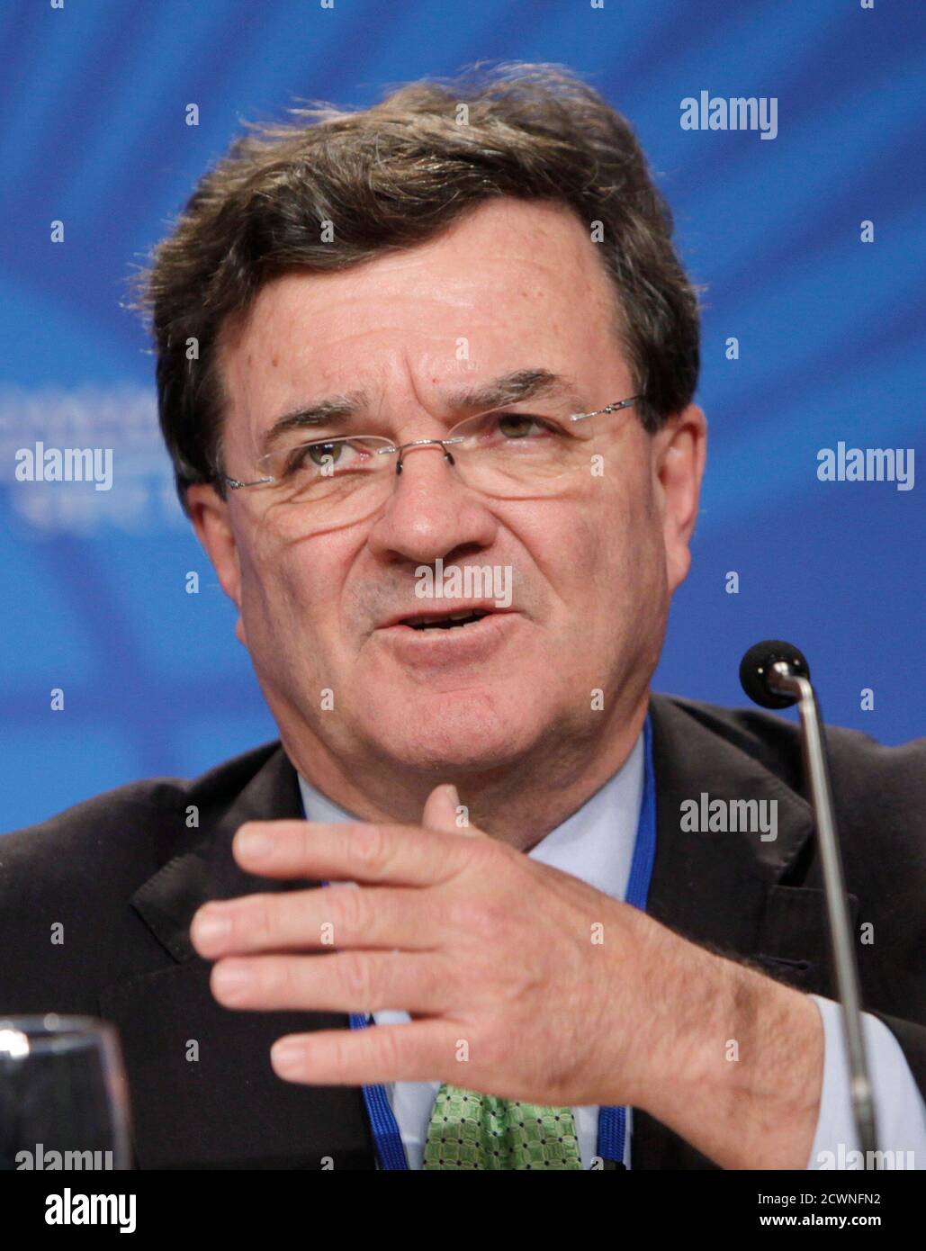Canada's Finance Minister Jim Flaherty speaks at the Commonwealth Secretariat news conference during the annual IMF-World Bank meeting at the IMF headquarters in Washington October 8, 2010. REUTERS/Yuri Gripas (UNITED STATES - Tags: POLITICS BUSINESS) Stock Photo