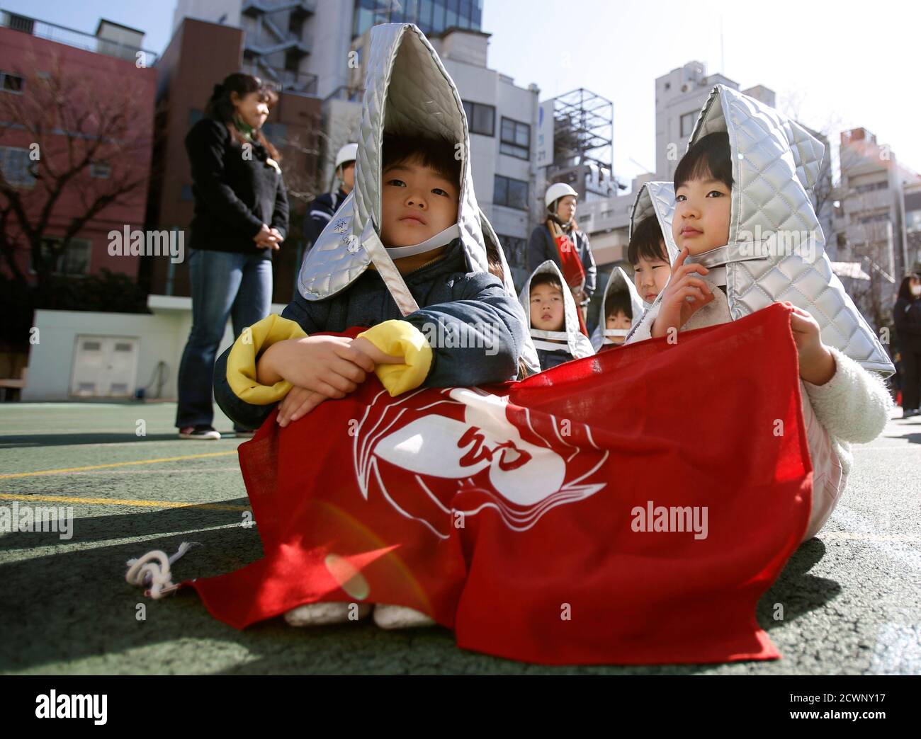Earthquake drill school japan hires stock photography and images Alamy