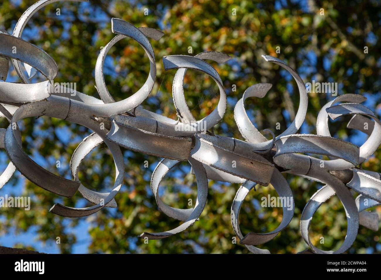 Anti climbing device on the top of a brick wall Stock Photo - Alamy