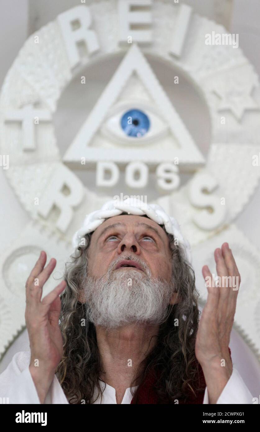 Inri Cristo, a Brazilian religious leader who claims to be Jesus Christ  reincarnated, gestures during an interview with Reuters about the  resignation of Pope Benedict XVI, in Brasilia February 12, 2013. Cristo,
