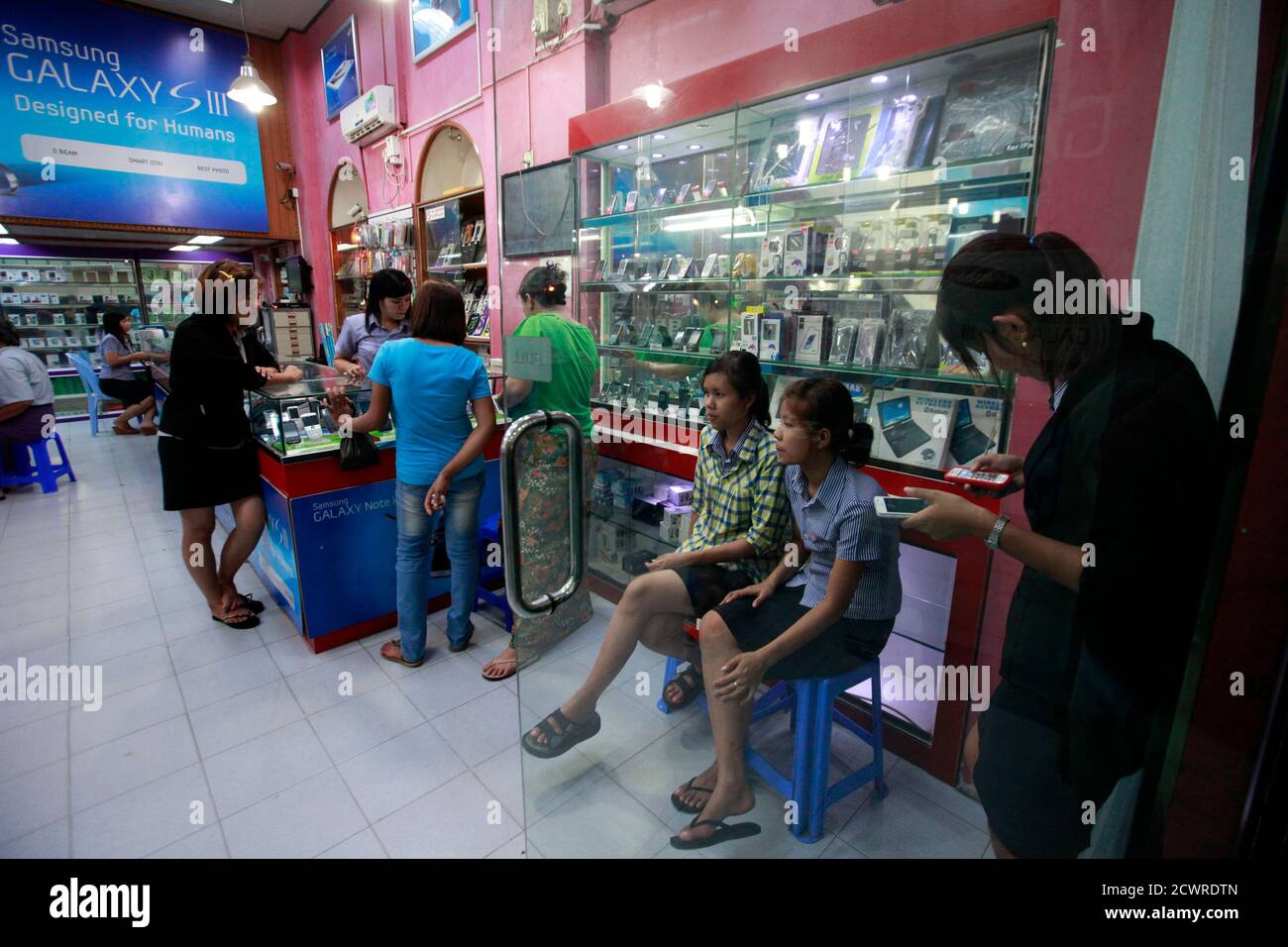 Vodafone retail hires stock photography and images Alamy