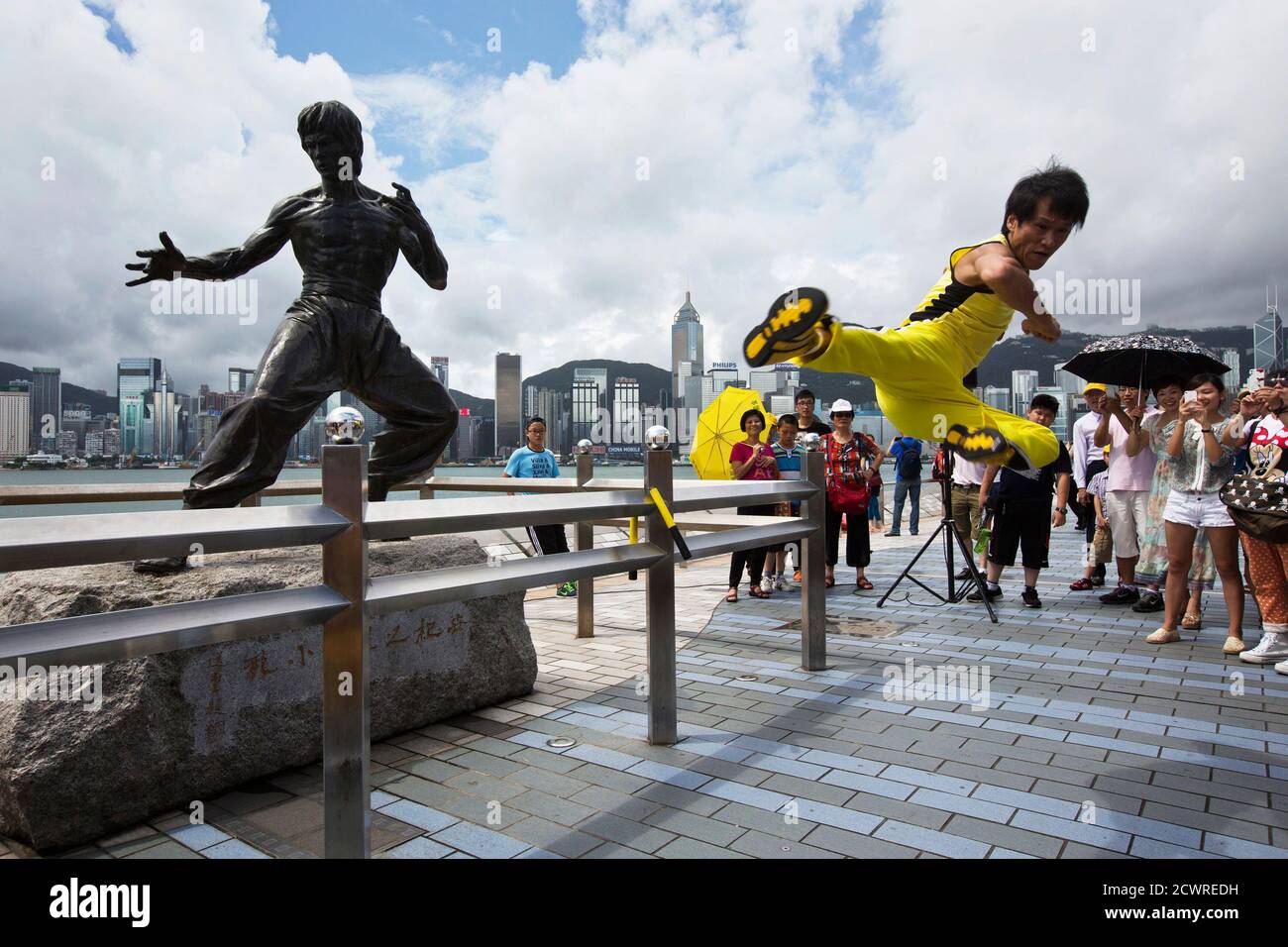 Bruce Lee Kick High Resolution Stock Photography And Images Alamy Bruce Lee Kick High Resolution Stock Photography And Images Alamy