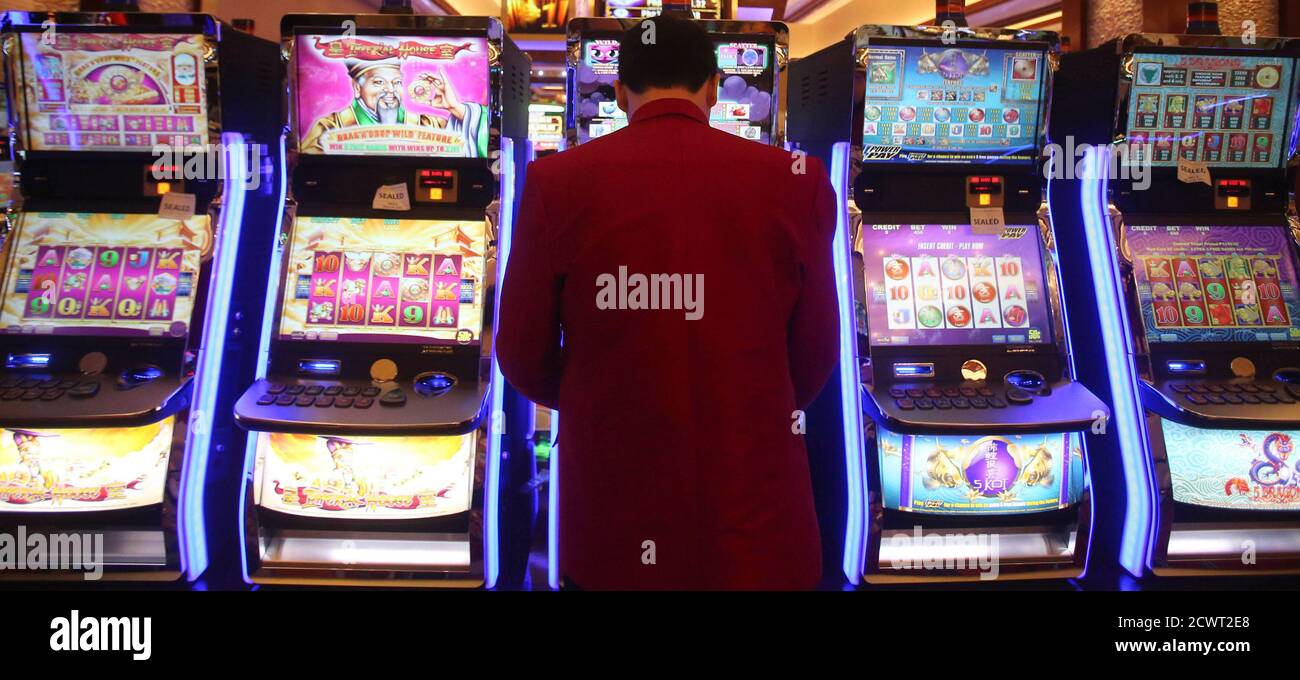 Solaire resort and casino hires stock photography and images Alamy