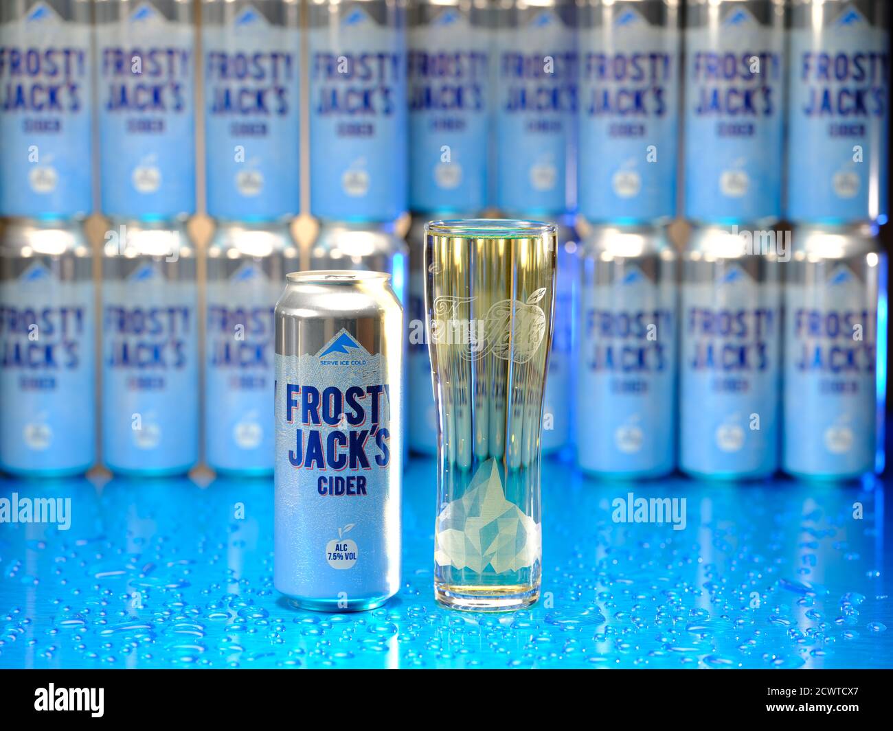 Tins of Frosty Jack's 7.5 Volumne Cider Stock Photo Alamy