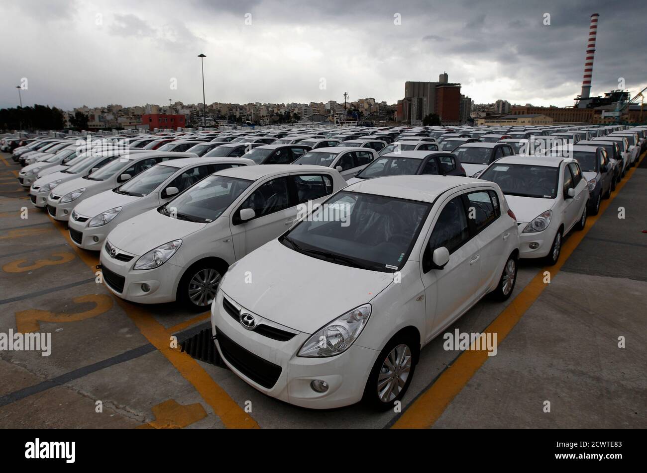 Hyundai Cars Port Hi Res Stock Photography And Images Alamy