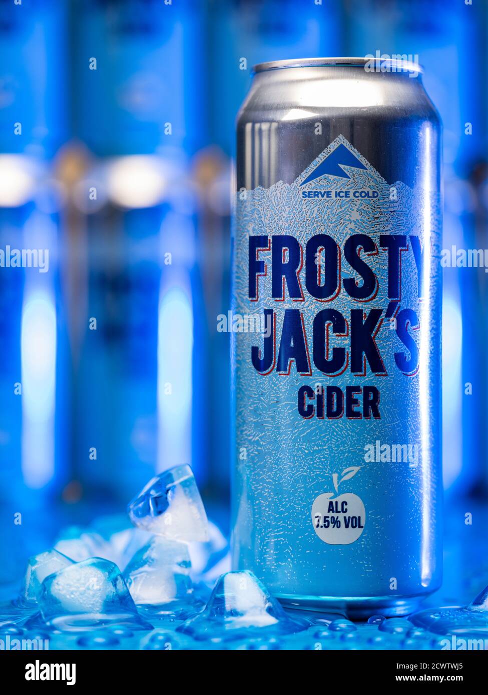 Tins of Frosty Jack's 7.5 Volumne Cider Stock Photo Alamy
