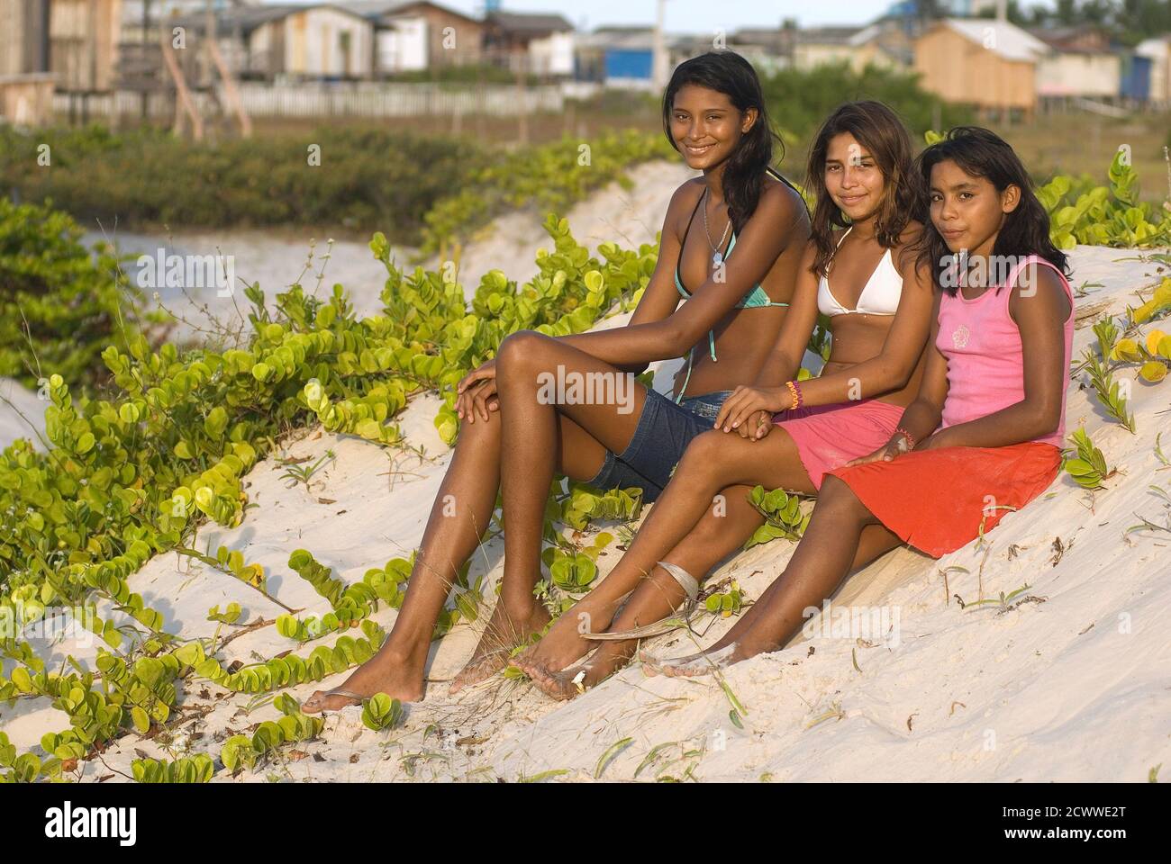 Nude young girls in Santos