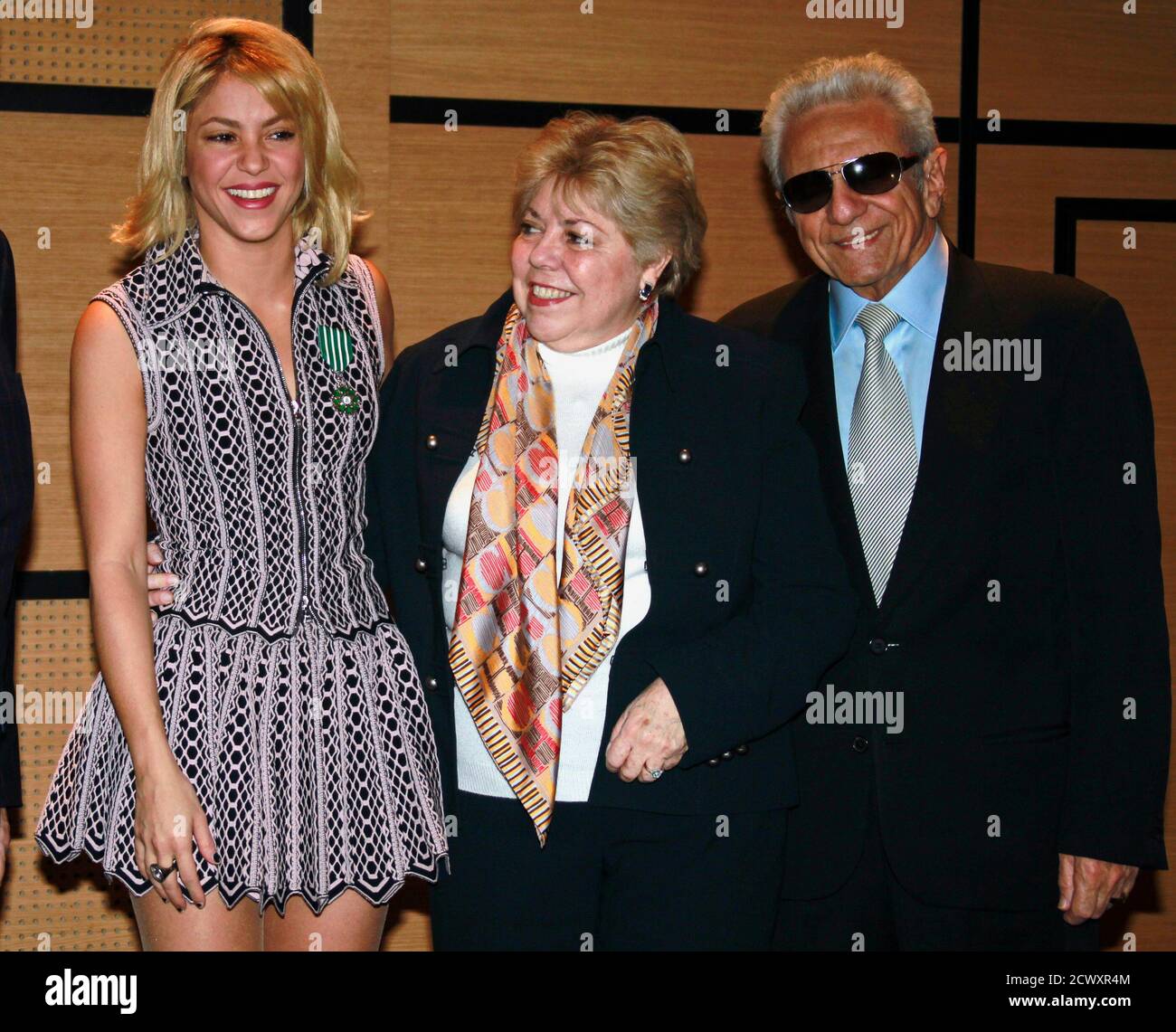 Shakira And Her Parents High Resolution Stock Photography And Images Alamy