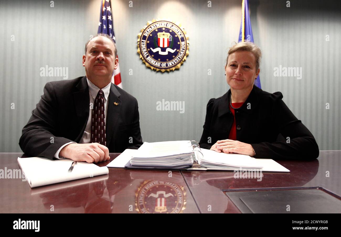 Fbi agents together hires stock photography and images Alamy