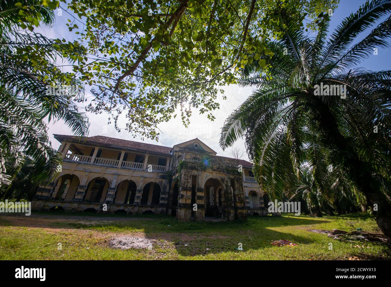 Abandoned Colonial Mansion Hi Res Stock Photography And Images Alamy
