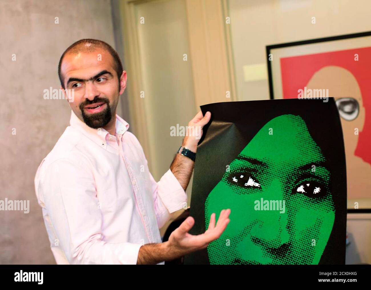 Middle part forms hires stock photography and images Alamy