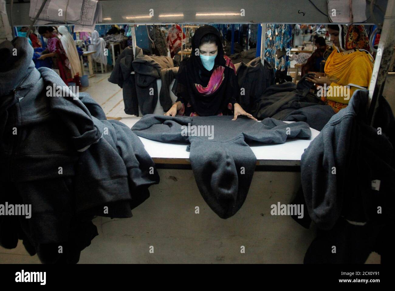 Faisalabad textile hires stock photography and images Alamy