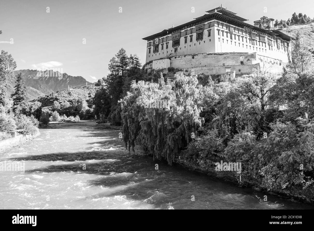 Himalayas himalayan architecture Black and White Stock Photos & Images ...