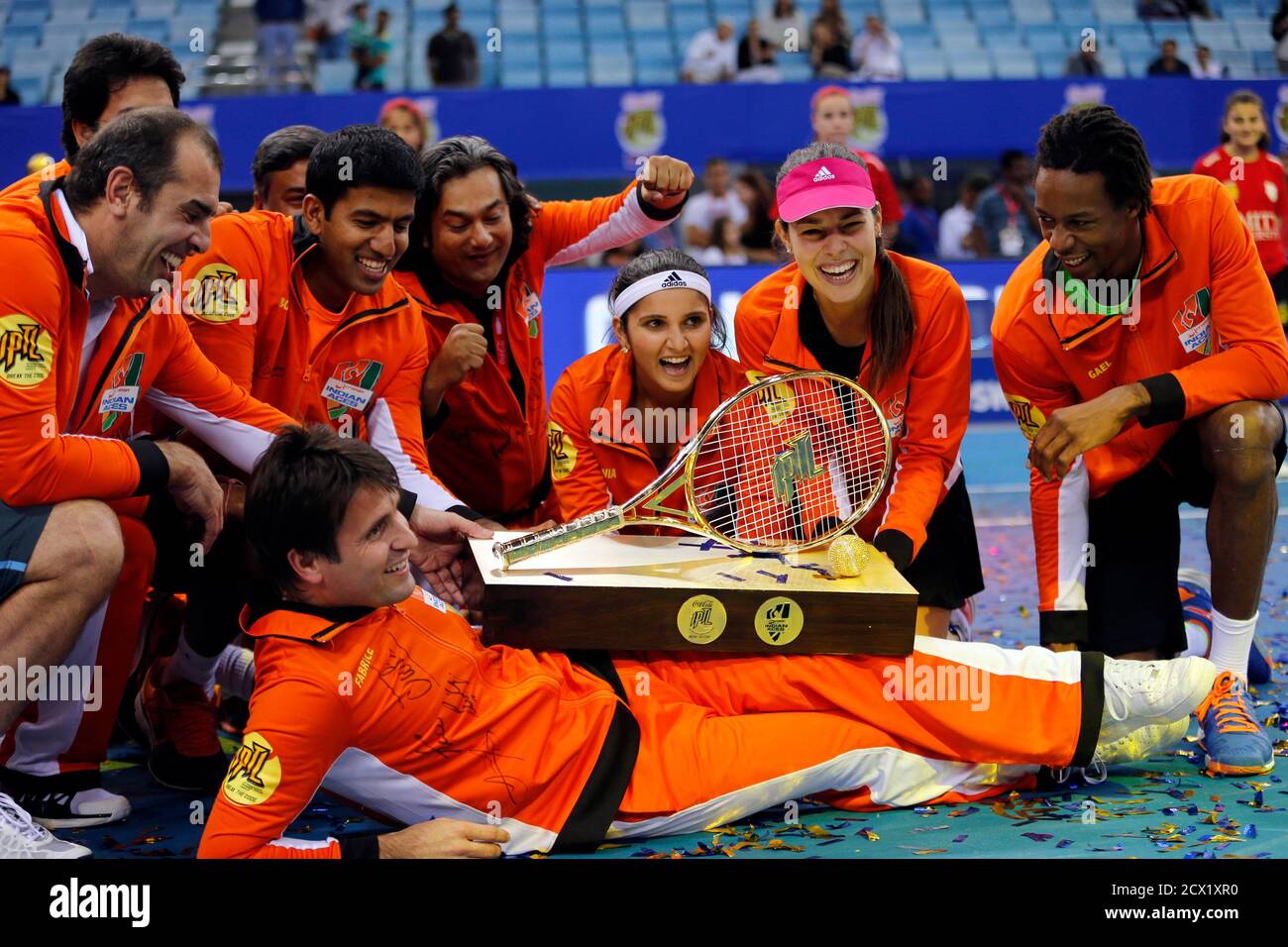 Indian Aces team celebrates after winning the International Premier Tennis  League (IPTL) in Dubai December 13, 2014. REUTERS/Ahmed Jadallah (UNITED  ARAB EMIRATES - Tags: SPORT TENNIS Stock Photo - Alamy