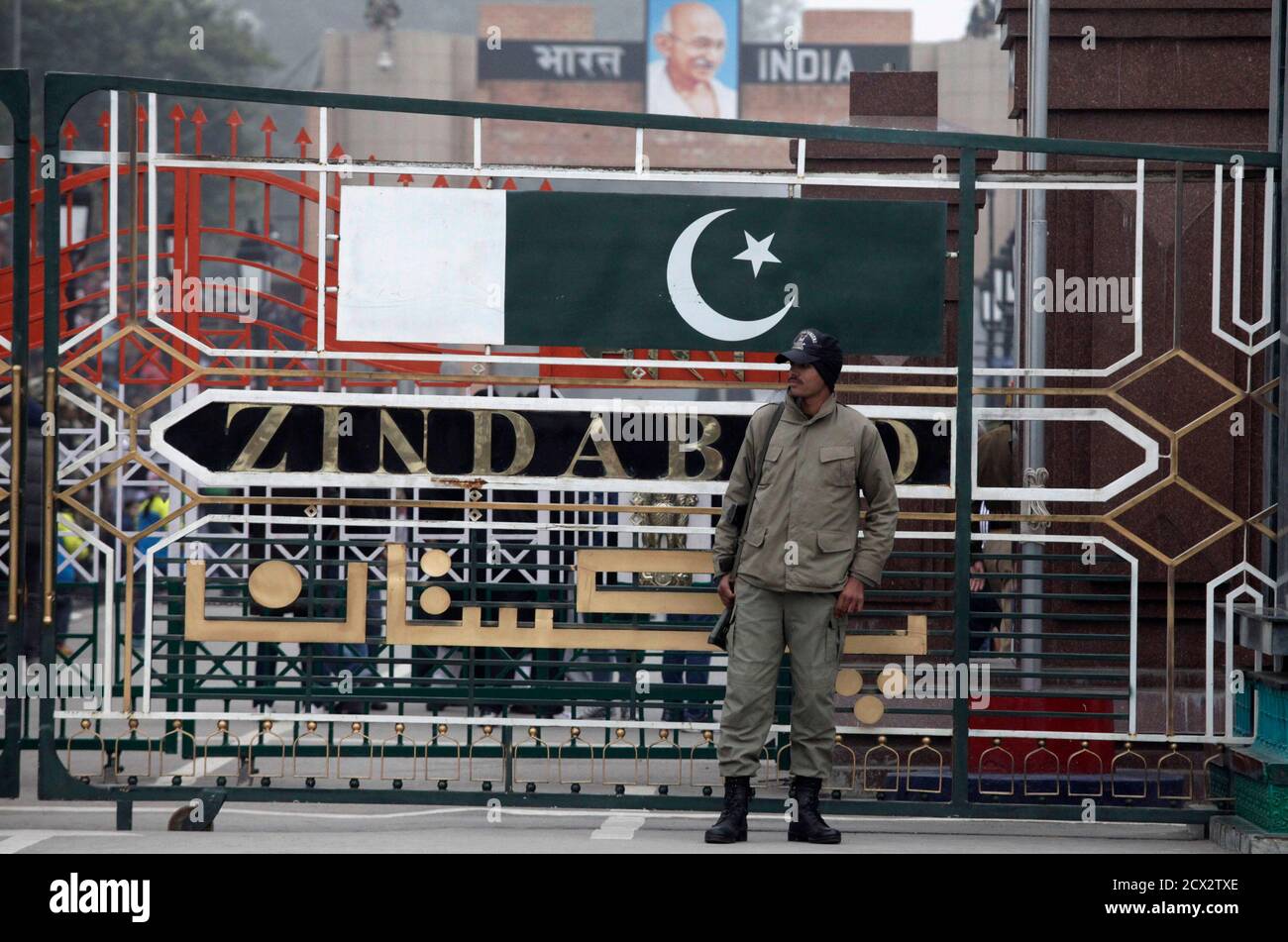 Lahore pakistan border guard hires stock photography and images Alamy
