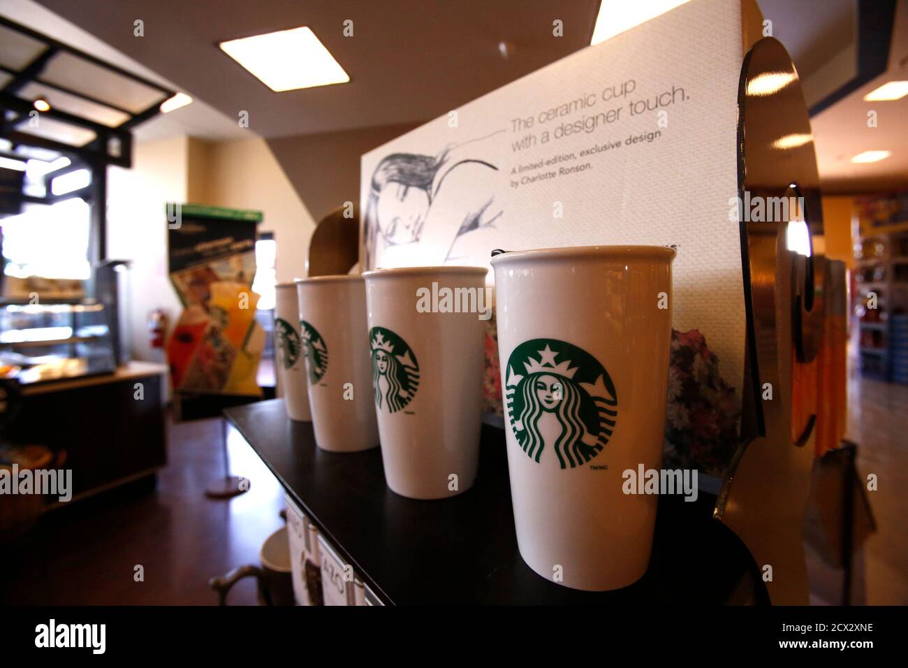 page 2 iced coffee starbucks high resolution stock photography and images alamy