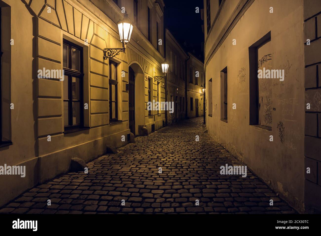 Dark Alley Shadow High Resolution Stock Photography And Images Alamy Dark Alley Shadow High Resolution Stock Photography And Images Alamy