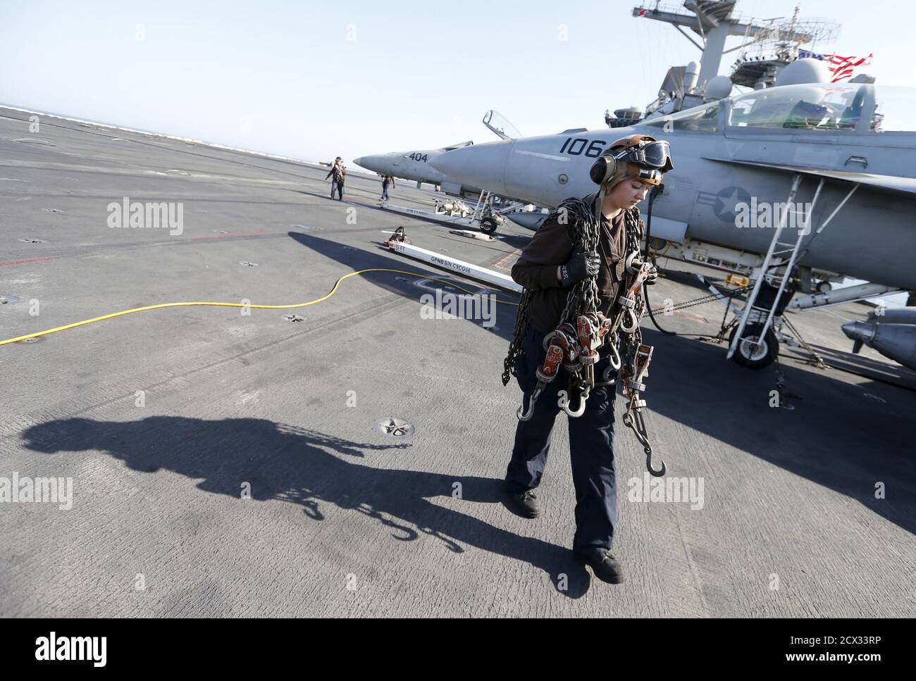 Tie down chain hires stock photography and images Alamy