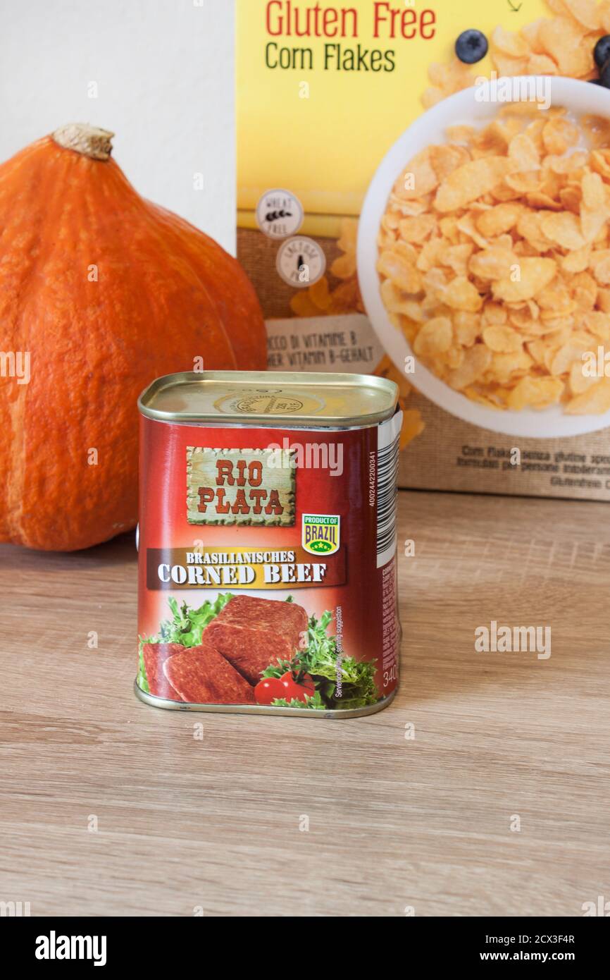 Corned beef tin hires stock photography and images Alamy