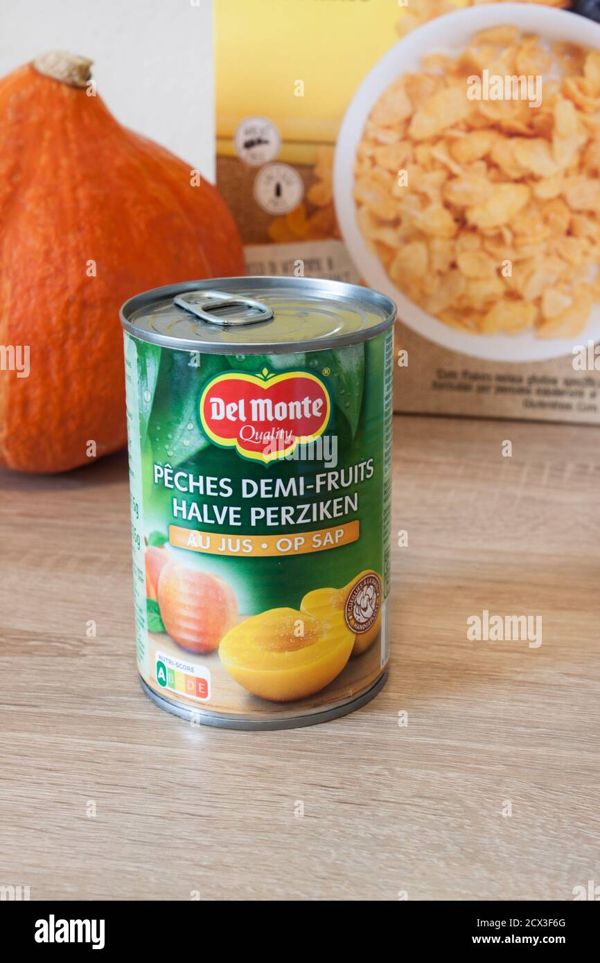 Del Monte  peach  tin close up Stock Photo