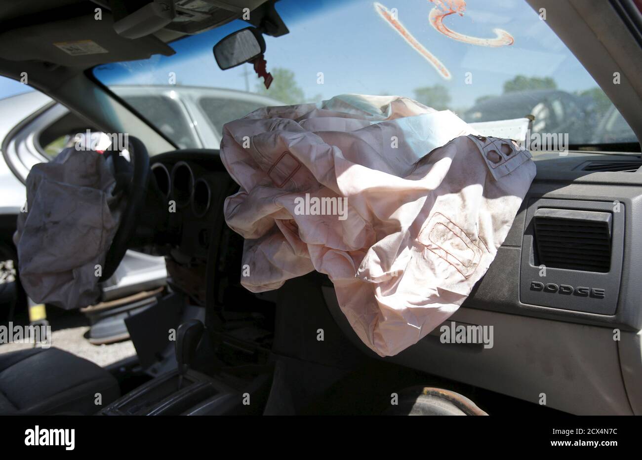Takata airbags hires stock photography and images Alamy