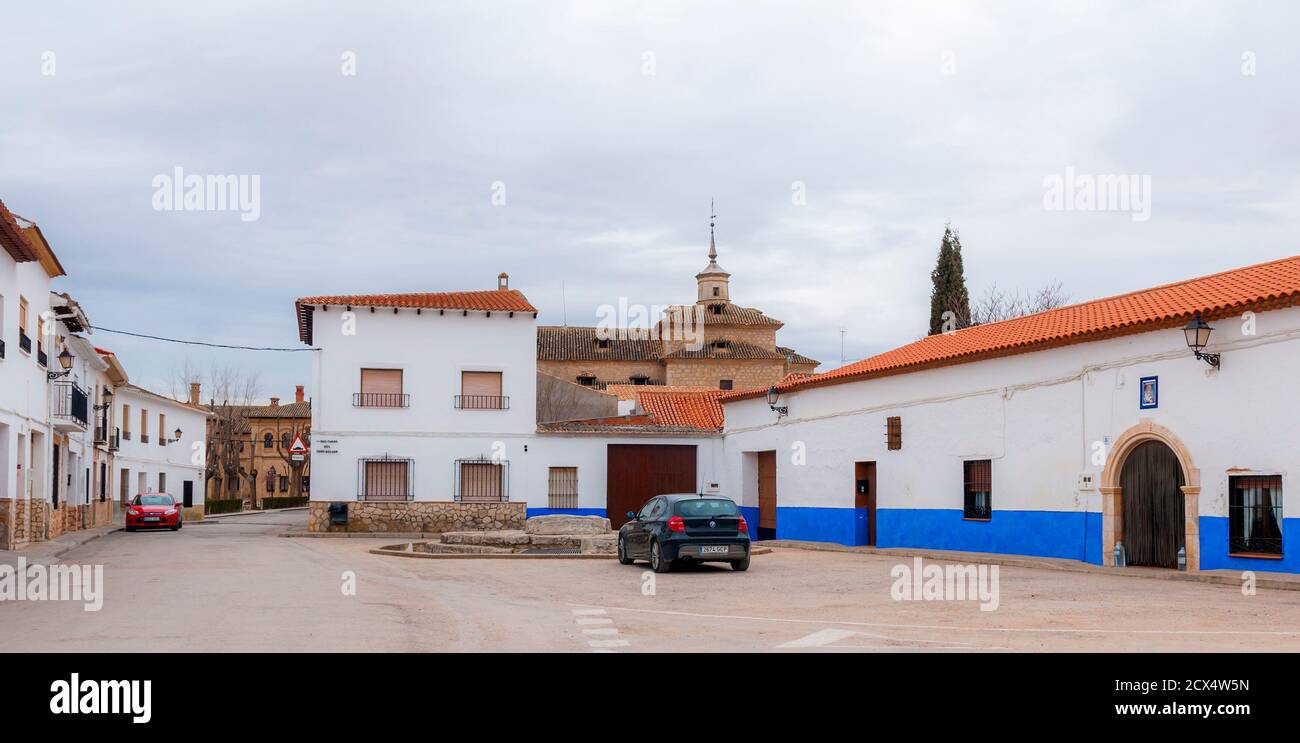 Pozo y convento de las Trinitarias. El Toboso. Toledo. Castilla la Mancha. España Stock Photo