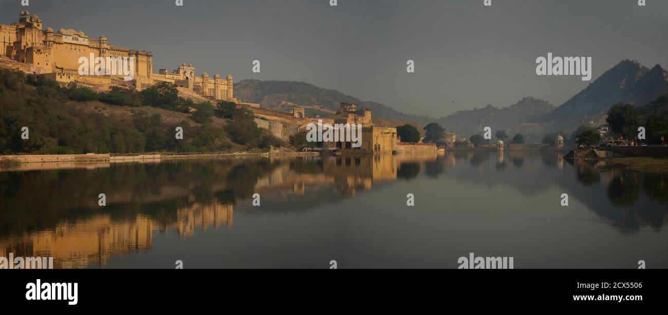 Amber fort panorama amer hi-res stock photography and images - Alamy