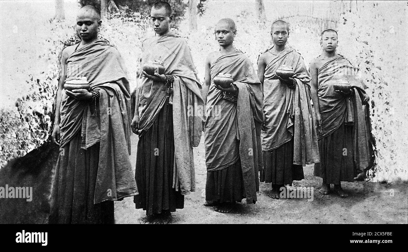 Mahapragya (left) and other Nepalese Buddhist monks expelled from Nepal in 1926. Stock Photo