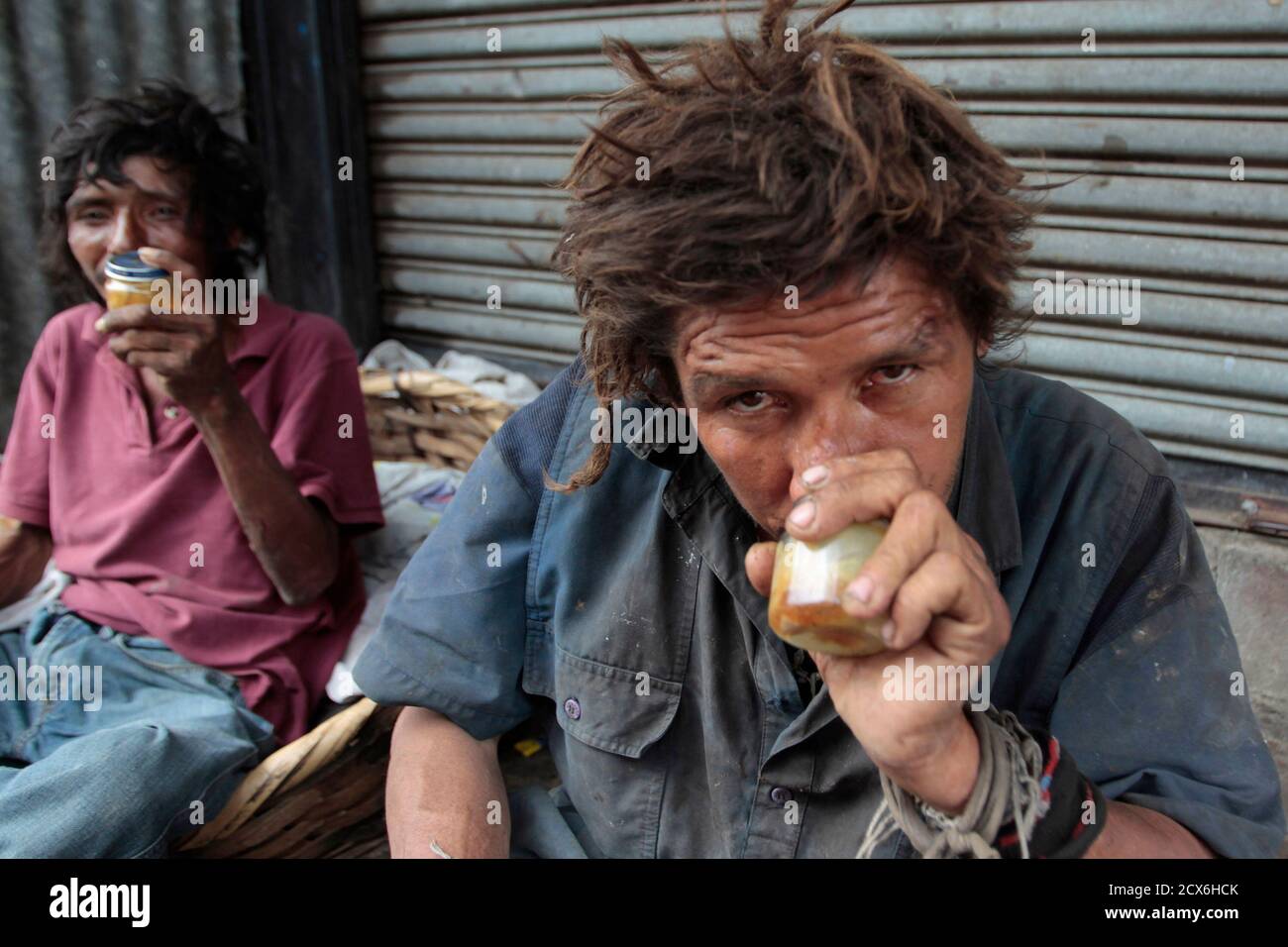 Glue solvent hires stock photography and images Alamy