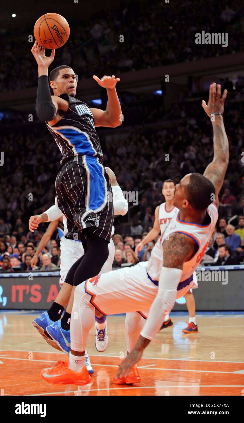 Charging Foul High Resolution Stock Photography and Images Alamy