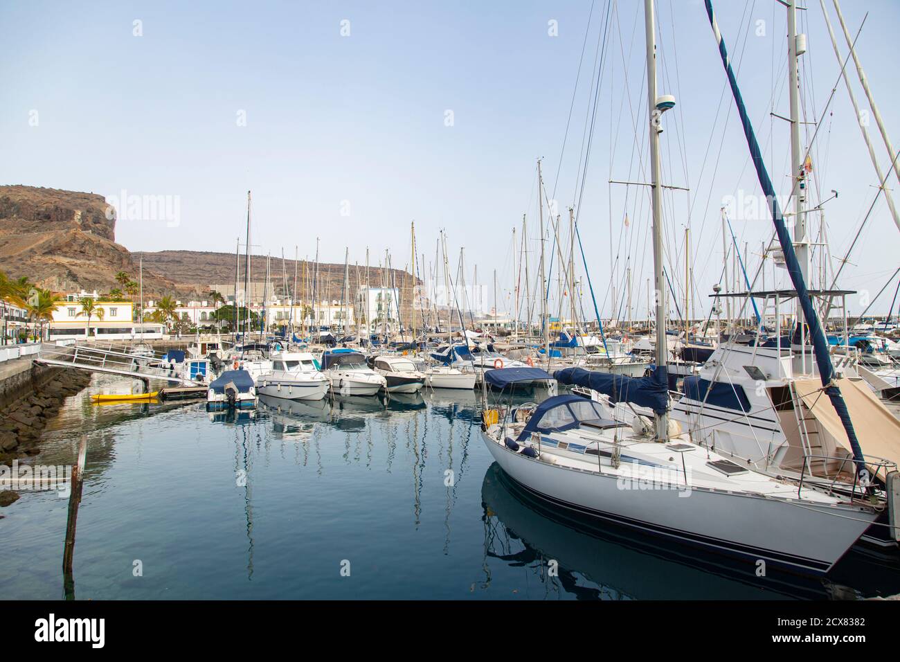 Puerto mogan harbor sunset hi-res stock photography and images - Alamy