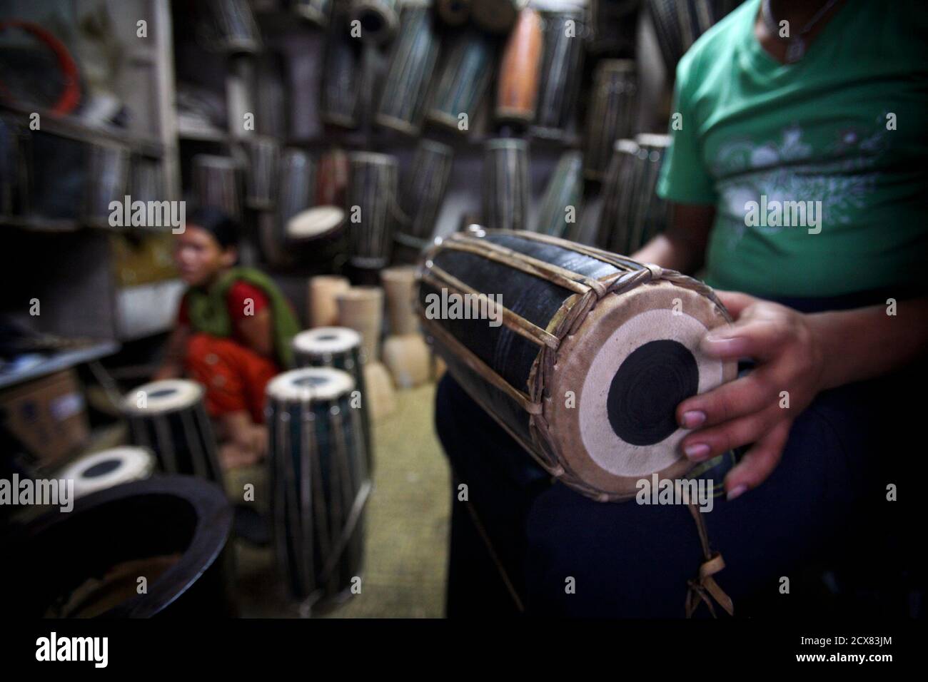 Madal drum nepal hires stock photography and images Alamy