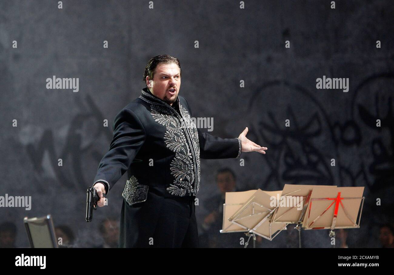 Singer Michael Schade performs on stage during a dress rehearsal of Wolfgang Amadeus Mozart's opera 'La clemenza di Tito' at the state opera in Vienna May 14, 2012. The opera is conducted by Louis Langree and will premiere on May 17, 2012.  REUTERS/Lisi Niesner  (AUSTRIA - Tags: ENTERTAINMENT) Stock Photo