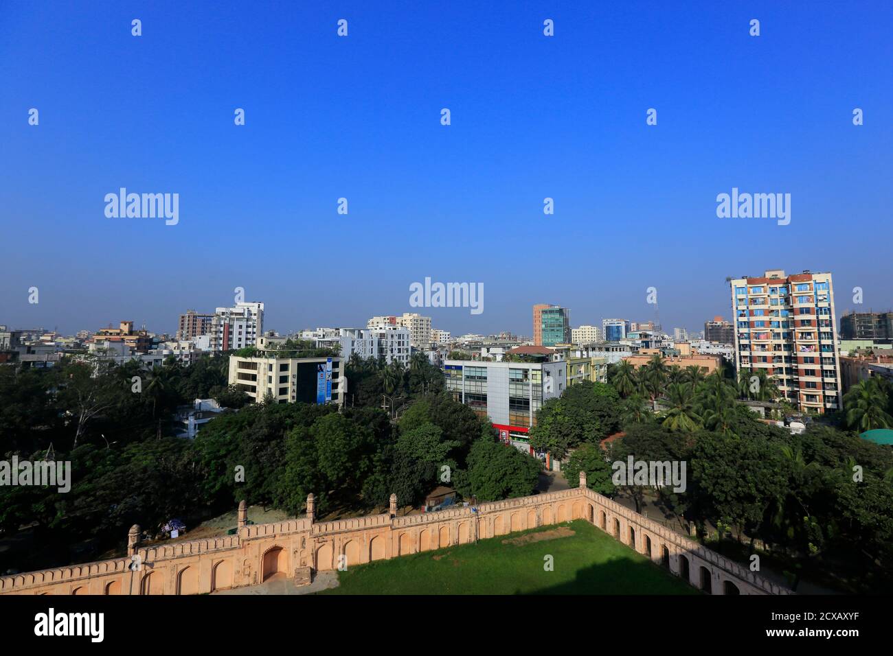 The Dhanmondi Shahi Eidgah, also called Mughal Eidgah, located at Saat ...