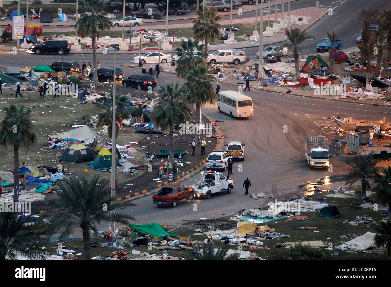 Bahrain roundabout hires stock photography and images Alamy