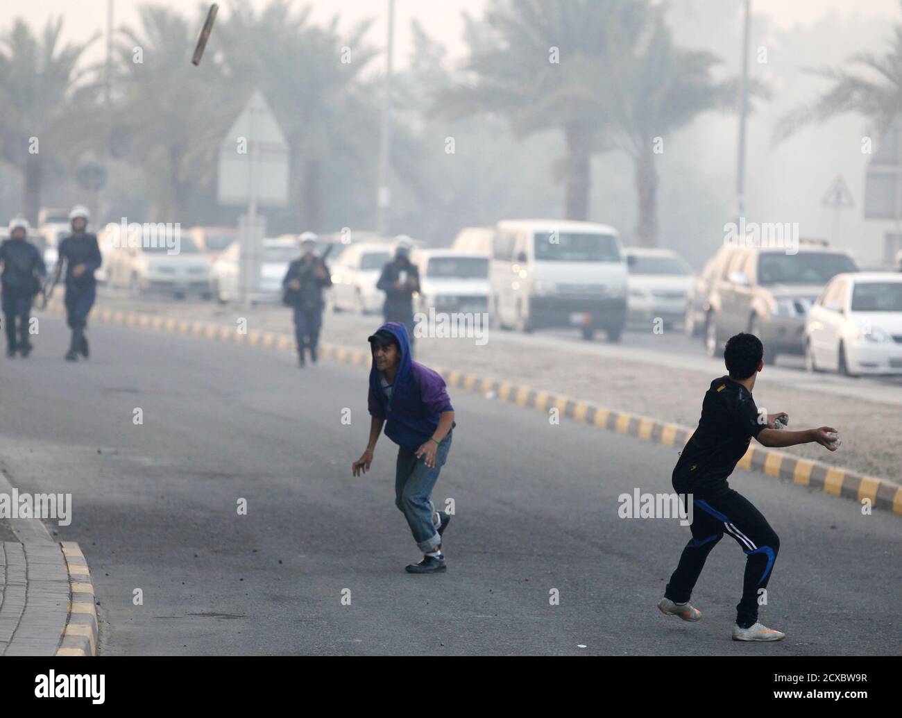 Bahrain roundabout hires stock photography and images Alamy