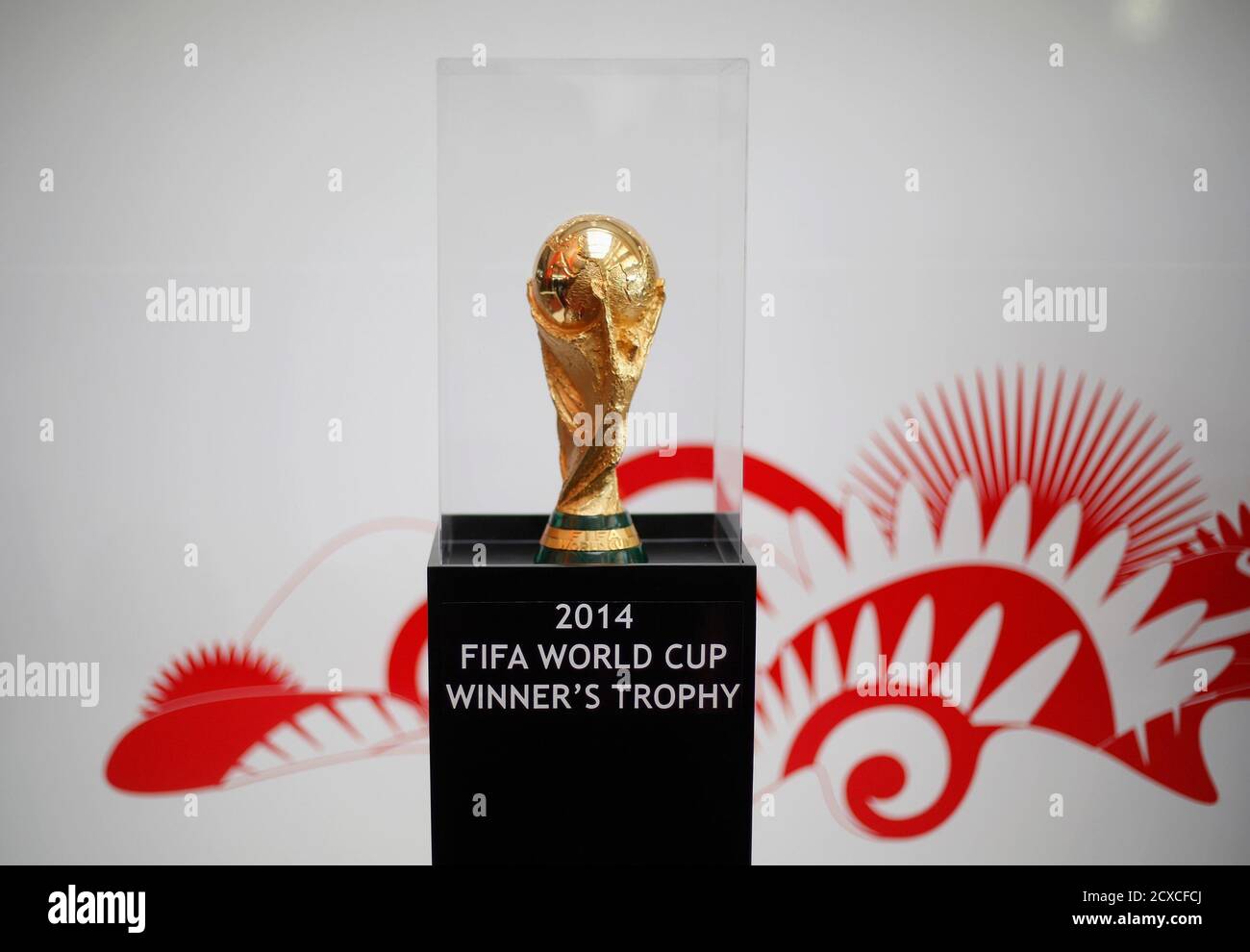 The Fifa Soccer World Cup Trophy Is Pictured At The Congress In Mexico City February 12 13 The Trophy Is In Mexico To Promote The 14 Fifa World Cup In Brazil Local