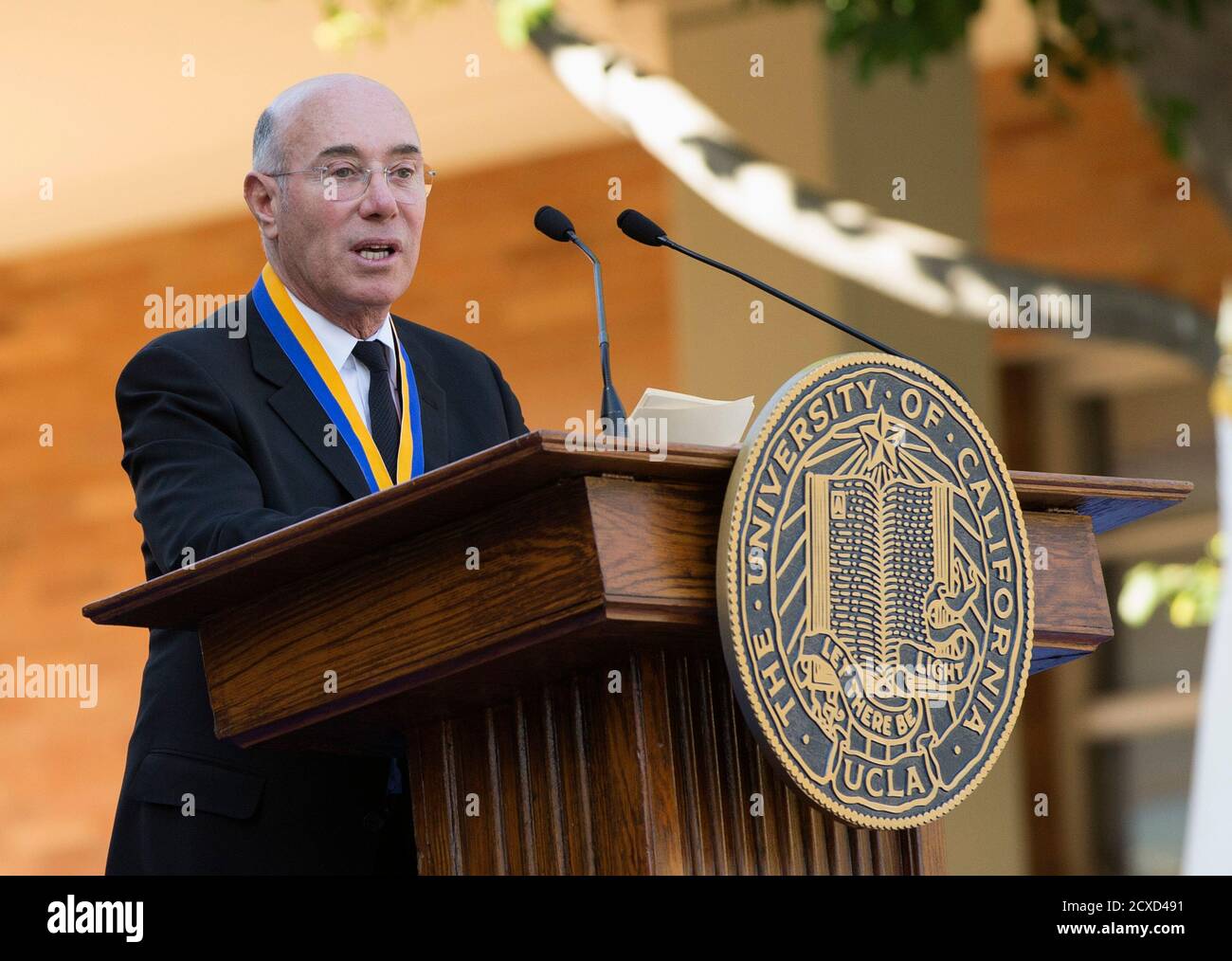 Philanthropist David Geffen speaks to graduates after receiving the UCLA Medal during the David Geffen School of Medicine at UCLA's Hippocratic Oath Ceremony in Los Angeles, California May 30, 2014.  REUTERS/Mario Anzuoni  (UNITED STATES - Tags: ENTERTAINMENT HEALTH EDUCATION PROFILE BUSINESS) Stock Photo
