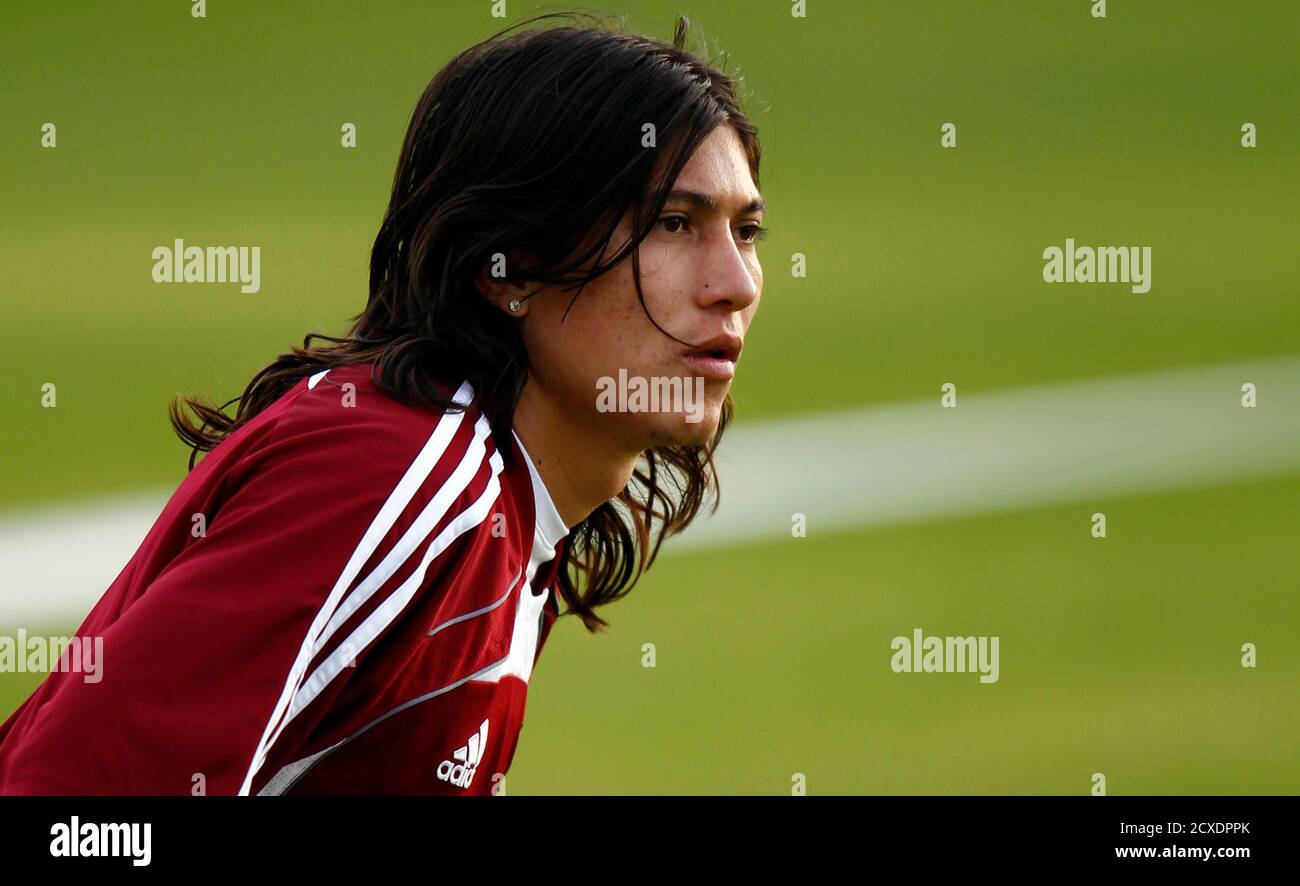 Venezuelan national soccer team player hires stock photography and