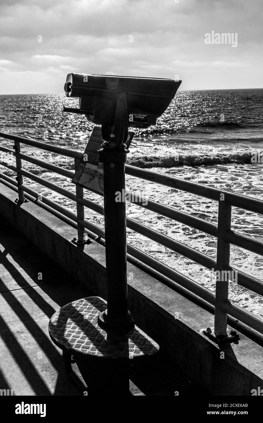 On the lookout telescope Black and White Stock Photos & Images - Alamy