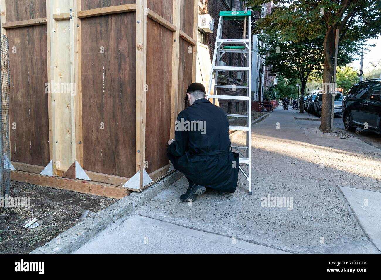Sukkah brooklyn hi-res stock photography and images - Alamy